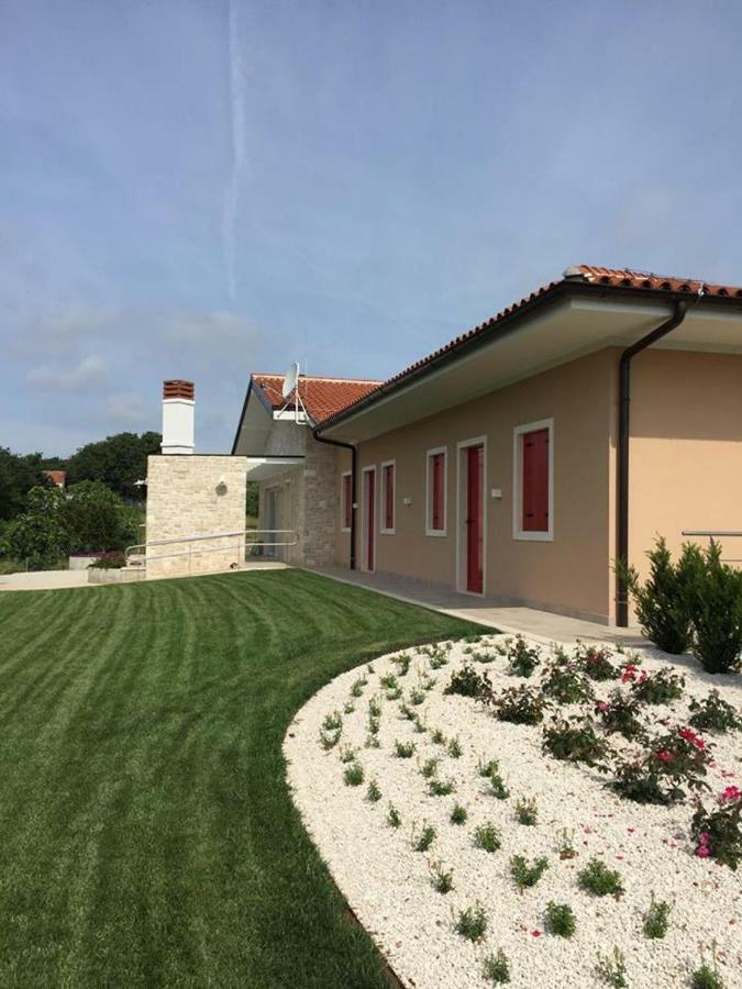 Villa Gio Pula Exterior photo